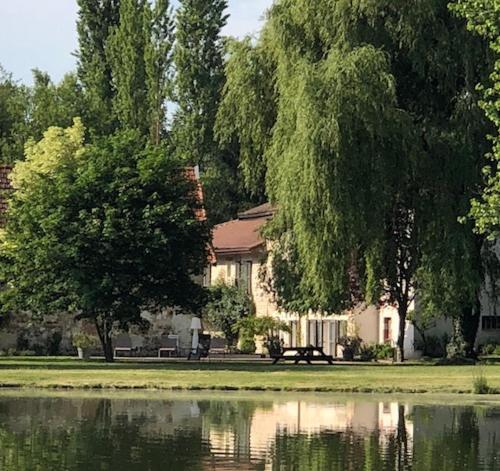 Le Moulin De Longchamp - Maison D'Hotes Lent Εξωτερικό φωτογραφία
